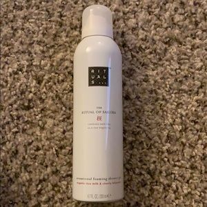 Rituals of Sakura Zensational Foaming Shower Gel